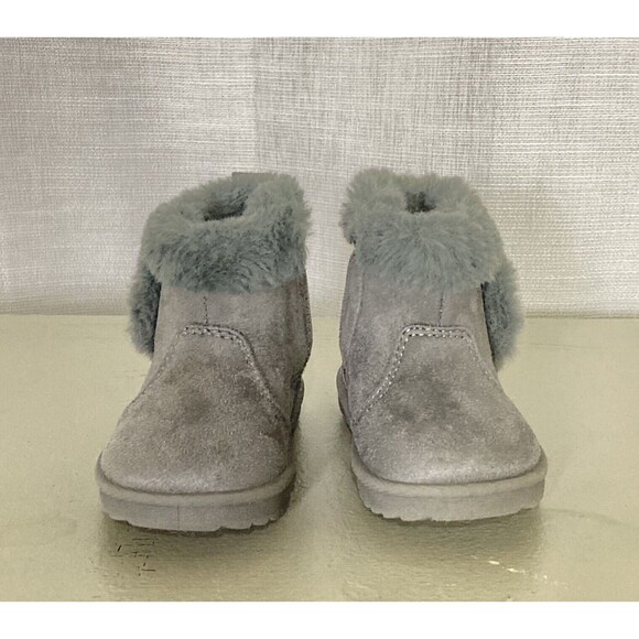 Wonder Nation Sz 3 Toddler Girl’s Gray Fur Slip-on Warm Ankle Booties Sherpa EUC - Picture 1 of 11